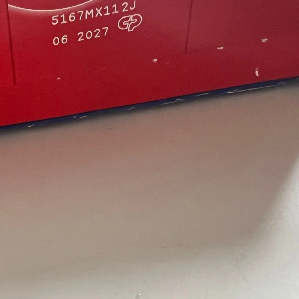 Colgate/Crest Toothpaste Pack - Picture 2 of 3